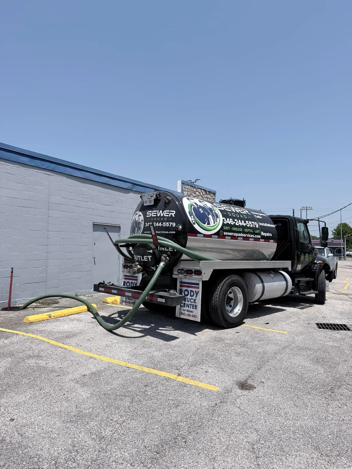 Sewer Squad service truck working in Pasadena, Texas